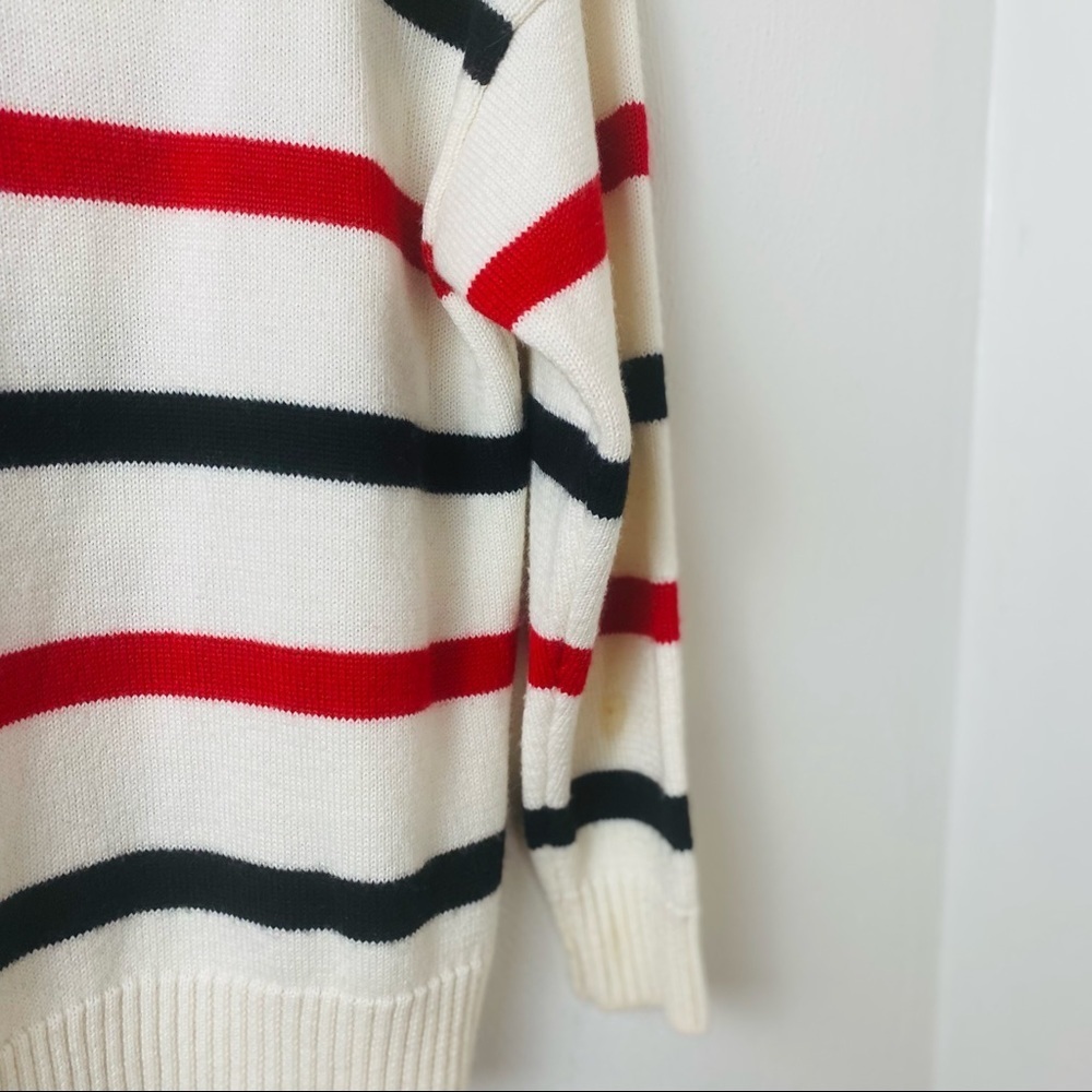Disney Forever 21 Mickey Mouse Sweater Red White Black Sz S - Picture 7 of 12